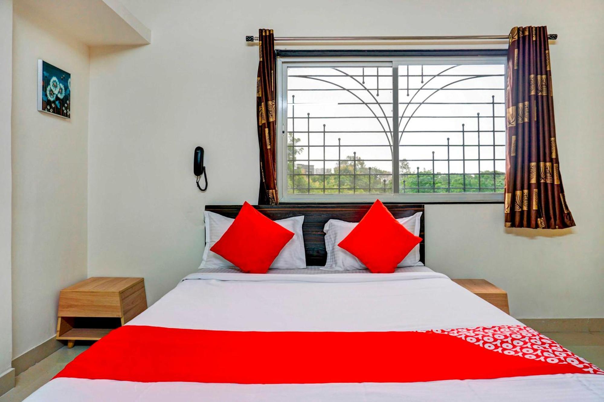 Hotel O Komfort Inn Pune Ngoại thất bức ảnh