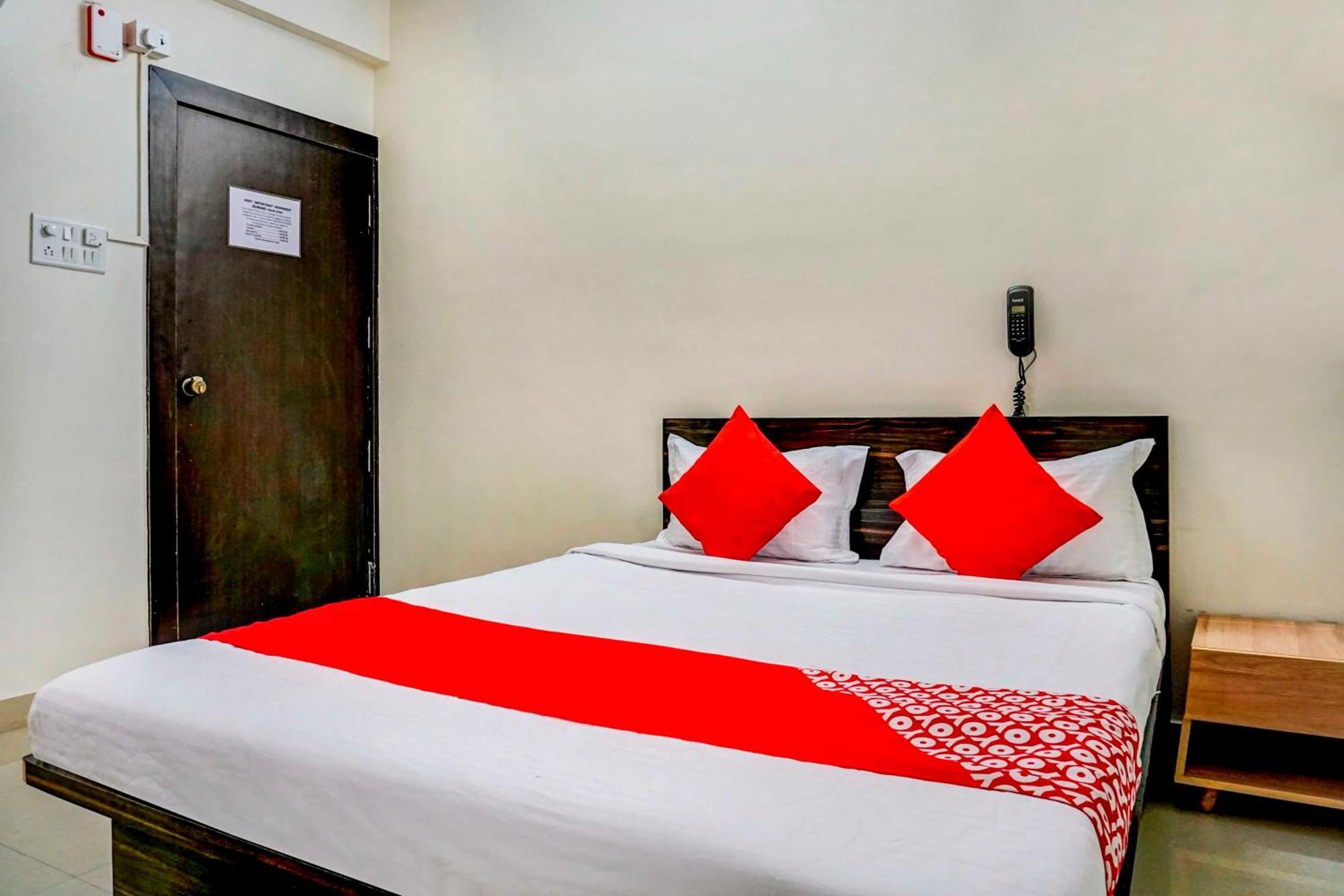 Hotel O Komfort Inn Pune Ngoại thất bức ảnh